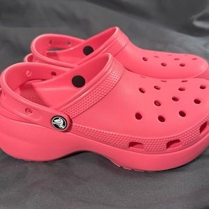Women’s Pink Platform Crocs Brand New